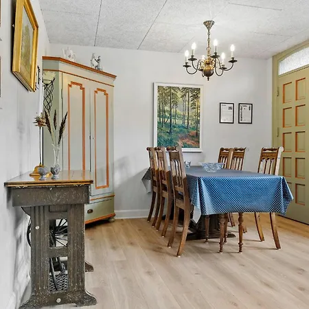 3 Bedroom Beautiful In *